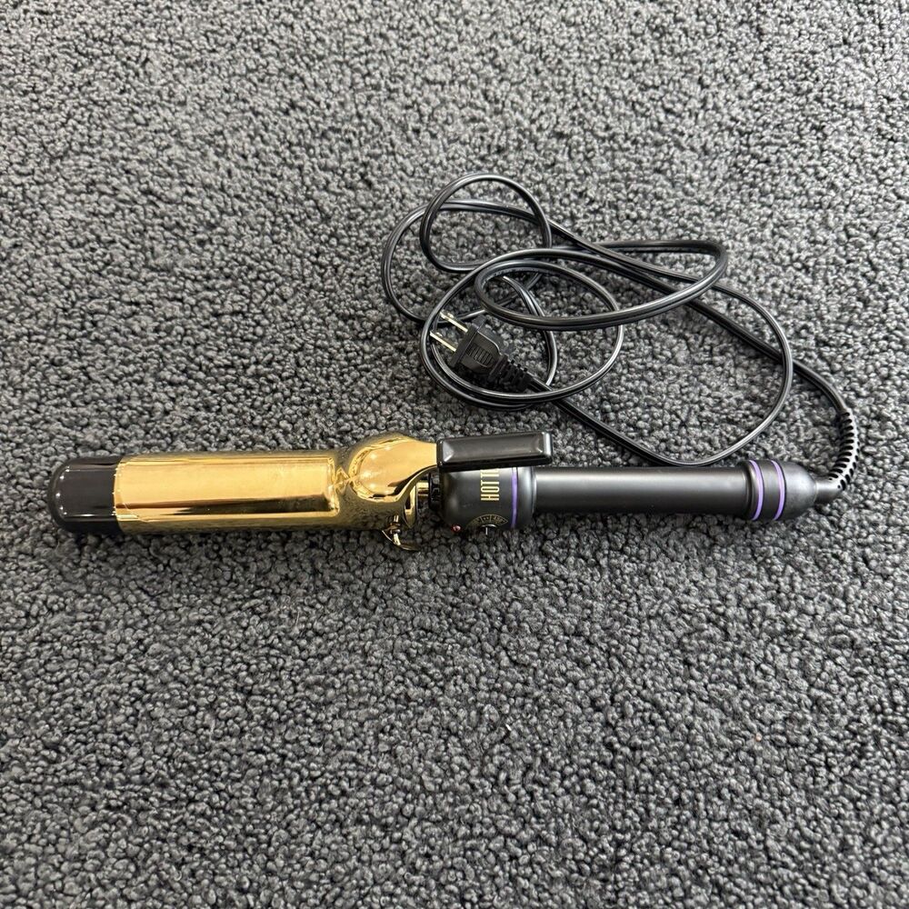 Hot Tools Pro Signature Gold 1-1/4" Curling Iron Wand Black | Gold | Purple